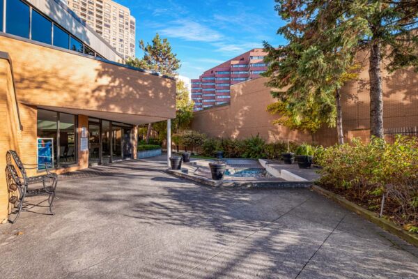 131-Beecroft-Road-#1903-Toronto-Web-Salisbury-63