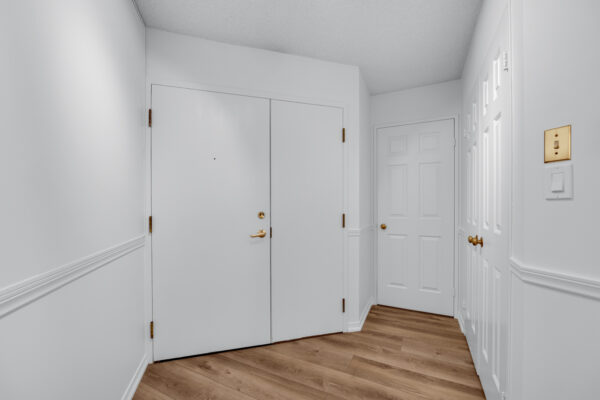 131-Beecroft-Road-#1903-Toronto-Web-Salisbury-8