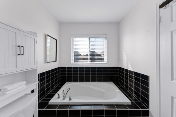 142-Orr-Drive-Bradford-Web-Salisbury-33
