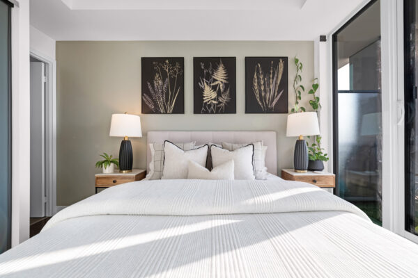 20-Minowan-Miikan-Lane-#418-Toronto-Web-Salisbury-25