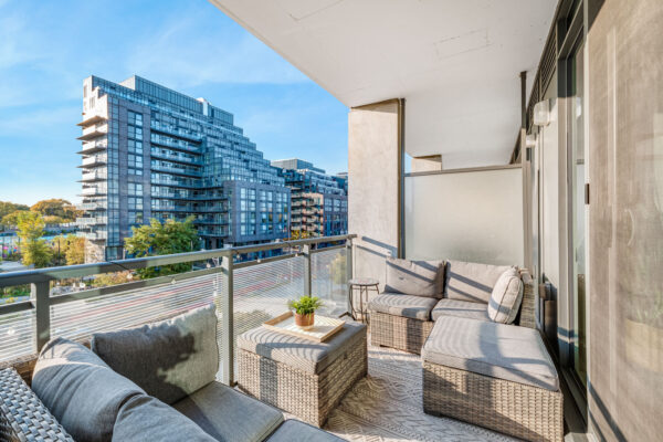 20-Minowan-Miikan-Lane-#418-Toronto-Web-Salisbury-35