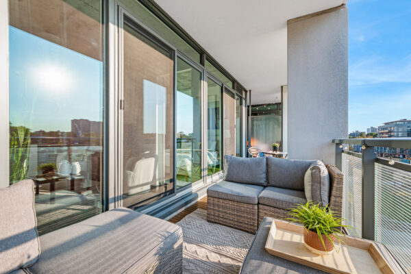 20-Minowan-Miikan-Lane-#418-Toronto-Web-Salisbury-38