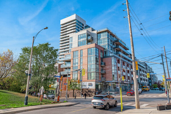 20-Minowan-Miikan-Lane-#418-Toronto-Web-Salisbury-5