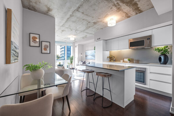 20-Minowan-Miikan-Lane-#418-Toronto-Web-Salisbury-8
