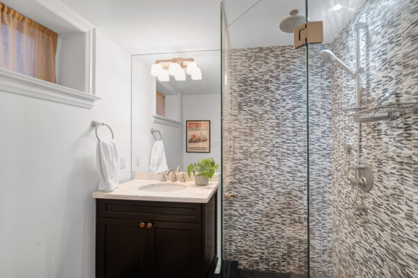 25-Cranbrooke-Avenue-Toronto-Web-Salisbury-51