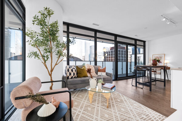 25-Richmond-Street-East-#1212-Toronto-Web-Salisbury-16