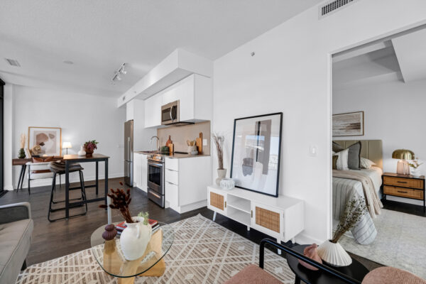 25-Richmond-Street-East-#1212-Toronto-Web-Salisbury-17