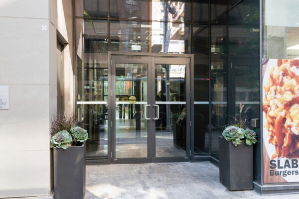 25-Richmond-Street-East-#1212-Toronto-Web-Salisbury-2