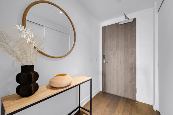 25-Richmond-Street-East-#1212-Toronto-Web-Salisbury-3