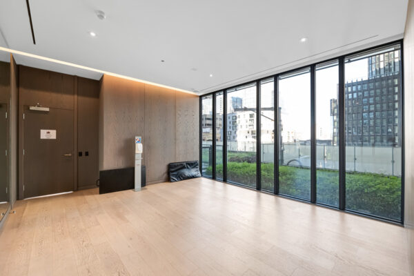 25-Richmond-Street-East-#1212-Toronto-Web-Salisbury-39