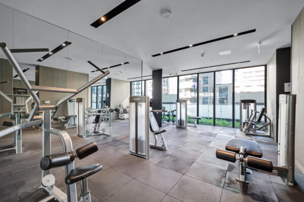 25-Richmond-Street-East-#1212-Toronto-Web-Salisbury-40