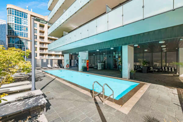 25-Richmond-Street-East-#1212-Toronto-Web-Salisbury-46