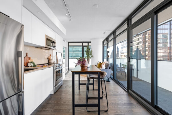 25-Richmond-Street-East-#1212-Toronto-Web-Salisbury-6