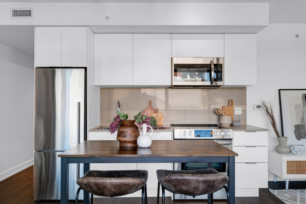 25-Richmond-Street-East-#1212-Toronto-Web-Salisbury-9