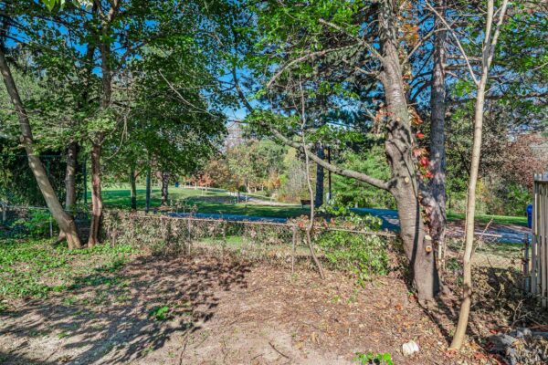 26-Millgate-Crescent-Toronto-Web-Salisbury-21