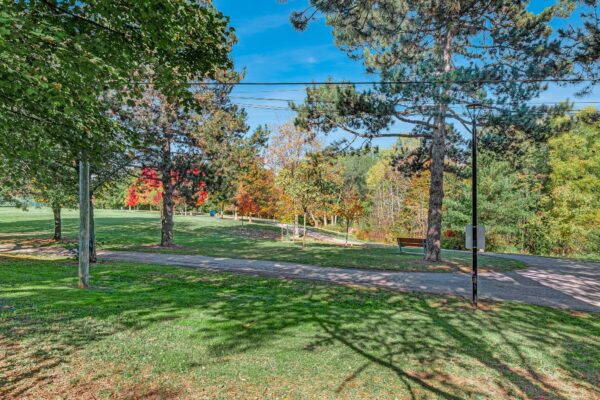 26-Millgate-Crescent-Toronto-Web-Salisbury-22