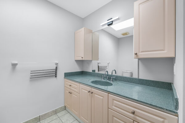 5-Patrick-Boulevard-Toronto-Web-Salisbury-48