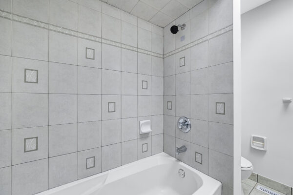 5-Patrick-Boulevard-Toronto-Web-Salisbury-49