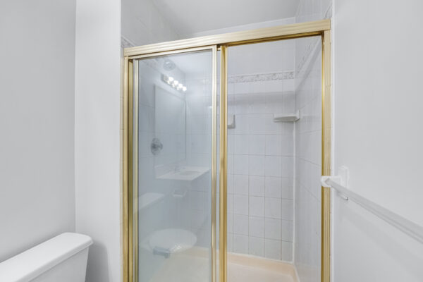 5-Patrick-Boulevard-Toronto-Web-Salisbury-60