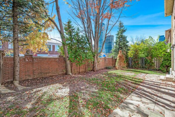 5-Patrick-Boulevard-Toronto-Web-Salisbury-66