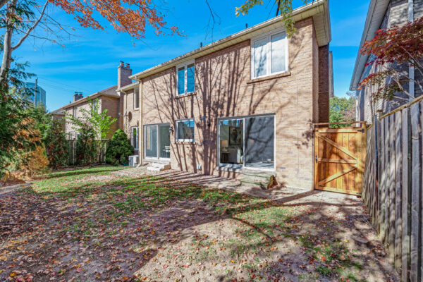 5-Patrick-Boulevard-Toronto-Web-Salisbury-67